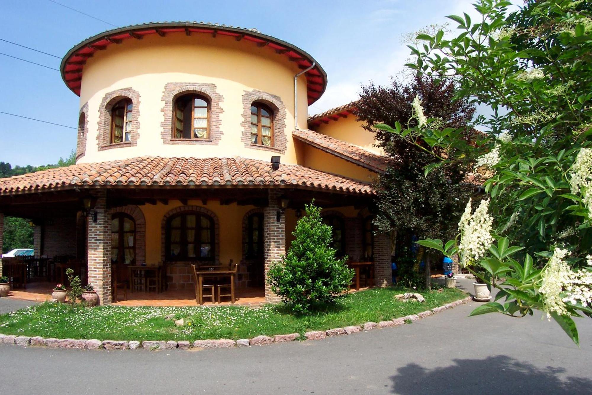 Conjunto Hotelero La Pasera Сото-де-Кангас Экстерьер фото